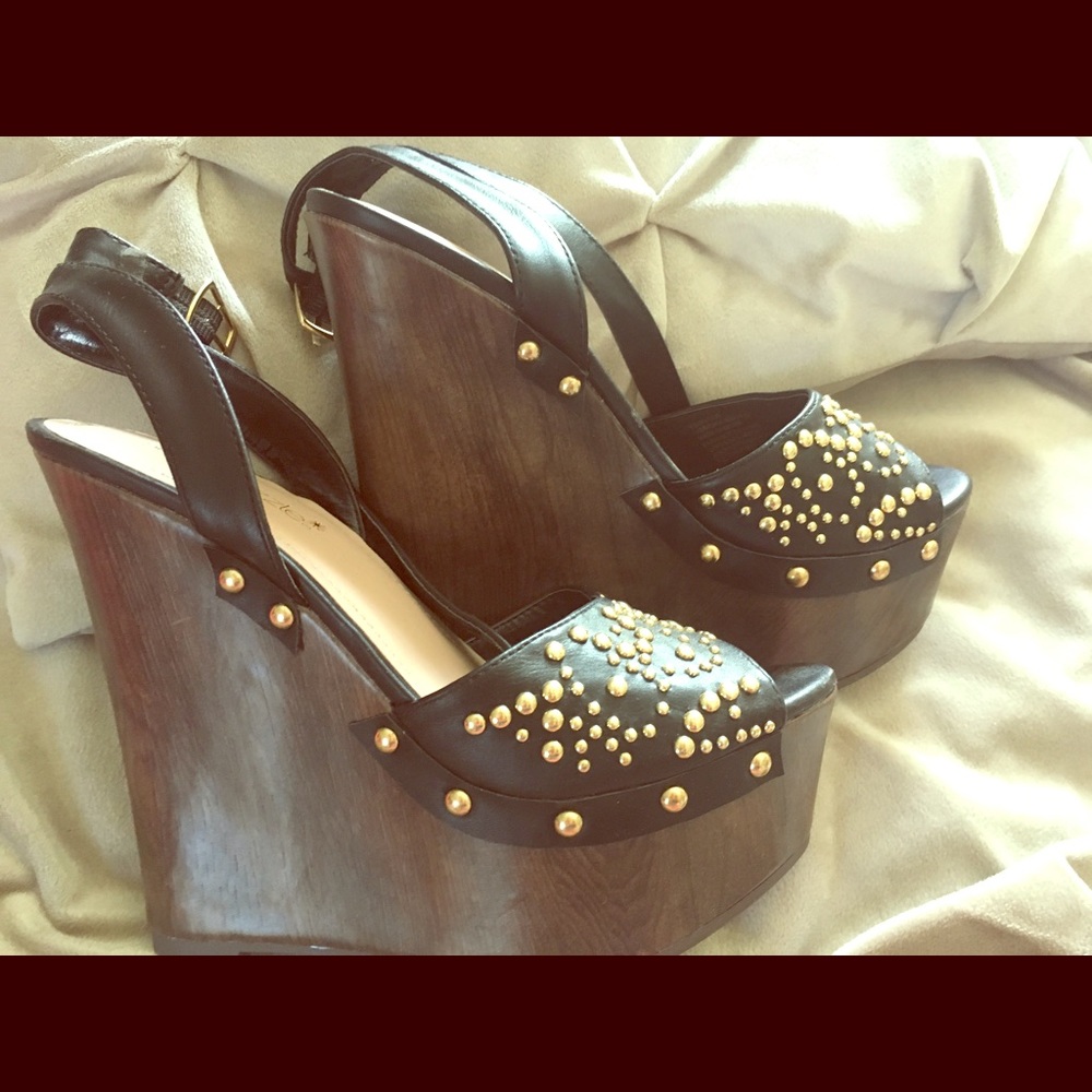 Black Wedged Shoes w/ankle straps